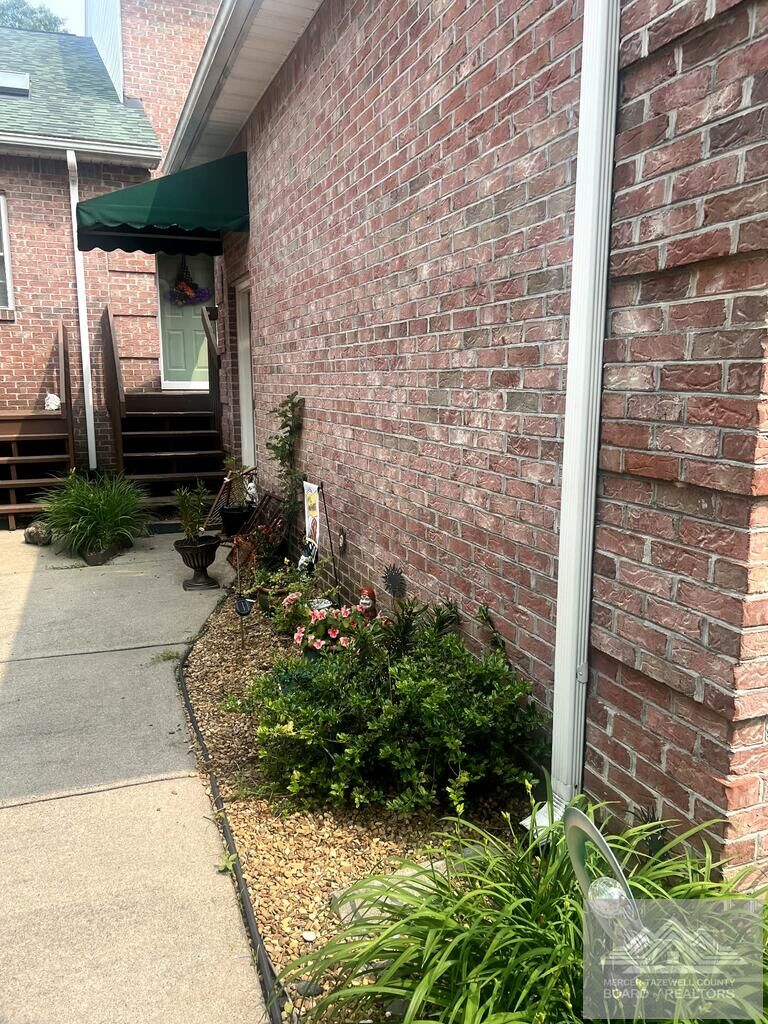 Property Photo:  89 Burgess Street  WV 24740 