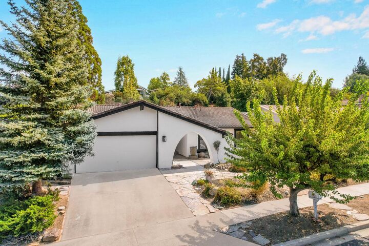 Property Photo:  966 Morello Avenue  CA 94553 