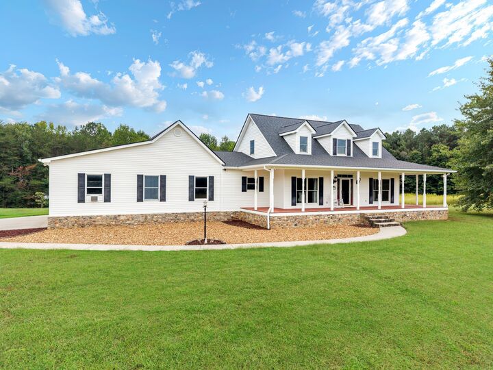 Property Photo:  365 County Road 778  TN 37303 