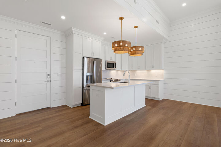Property Photo:  805 Mulberry Street Unit 108  NC 28516 
