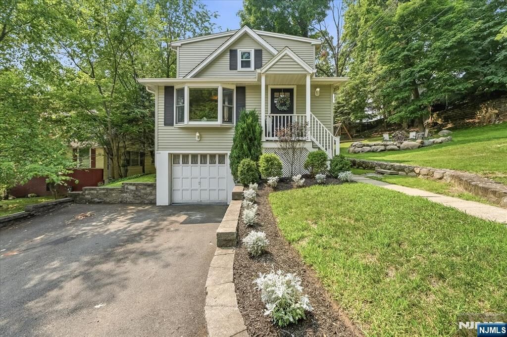 Property Photo:  21 Nassau Street  NJ 07508 
