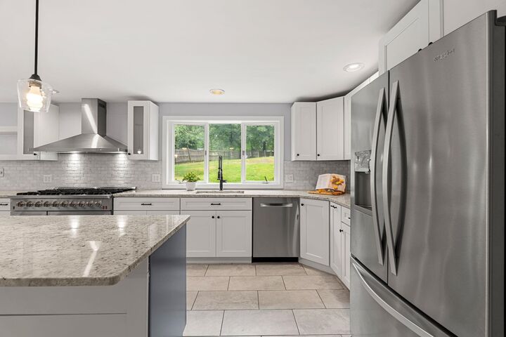 Property Photo: 23 Brook Drive NH 03051