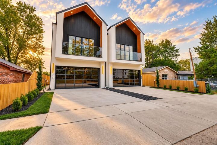 Property Photo: 314 &Amp 316 Avenue L TX 75203