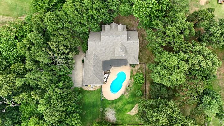 Property Photo: 16316 Cobblestone Circle OK 73020