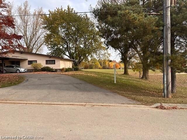 Property Photo: 595 Raglan Street ON N0G 2P0