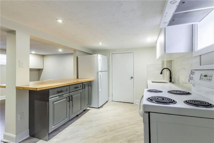 Property Photo:  146 Glencarry Avenue Lower  ON L8K 3R8 
