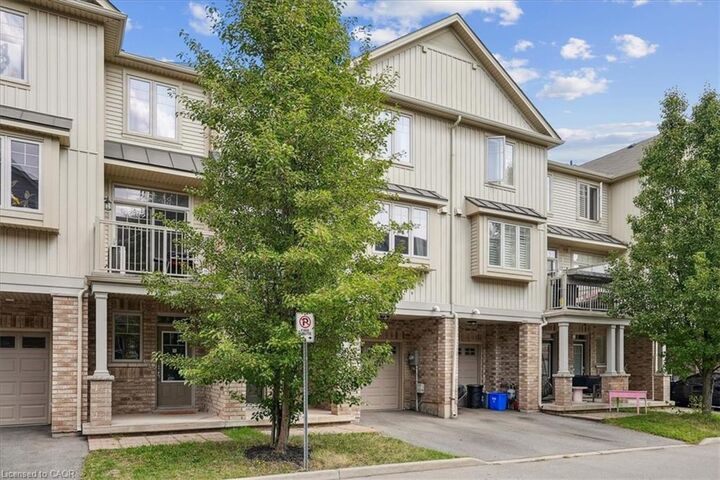 Property Photo:  6 Chestnut Drive 69  ON L3M 0C4 