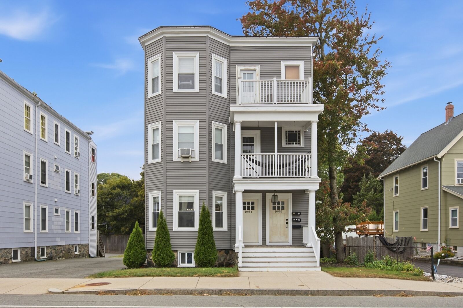 Property Photo:  1084 Main Street 1  MA 02176 