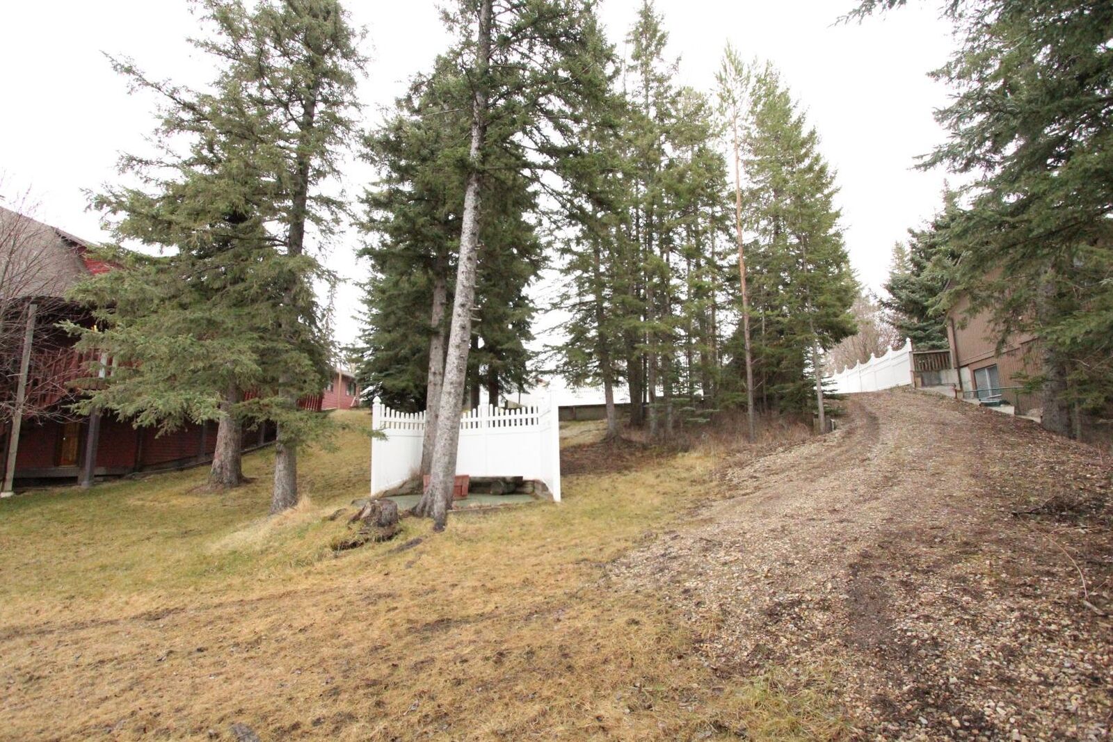 Property Photo:  5408 60 Street  AB T4T 1K8 