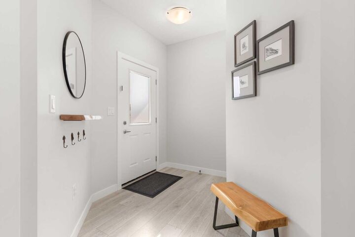 Property Photo:  203 Hamptons Crescent SE  AB T1B 0P4 
