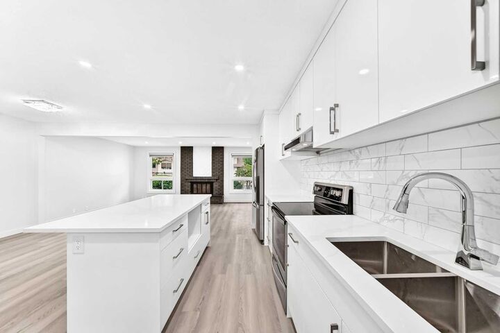Property Photo: 3319 Radcliffe Drive SE AB T2A 5X3