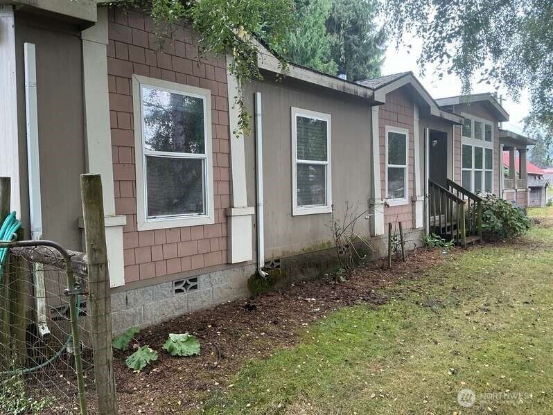 Property Photo:  106  Jordan Road  WA 98582 