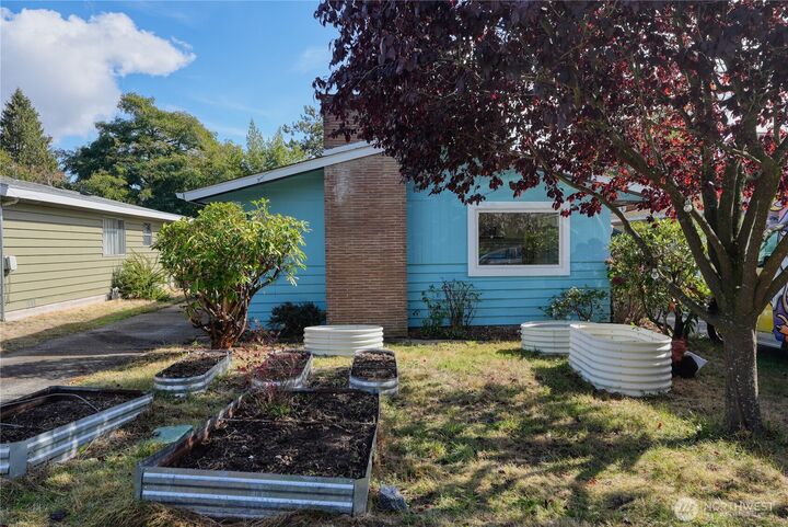 Property Photo: 9016 12th Avenue NW WA 98117
