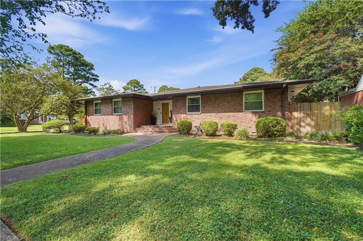 Property Photo:  526 Butterworth St  VA 23505 