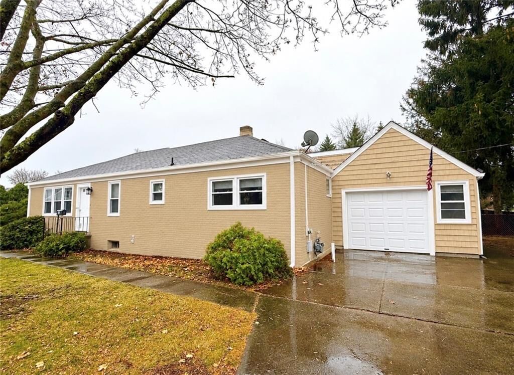 Property Photo: 85 Hilton Avenue RI 02915