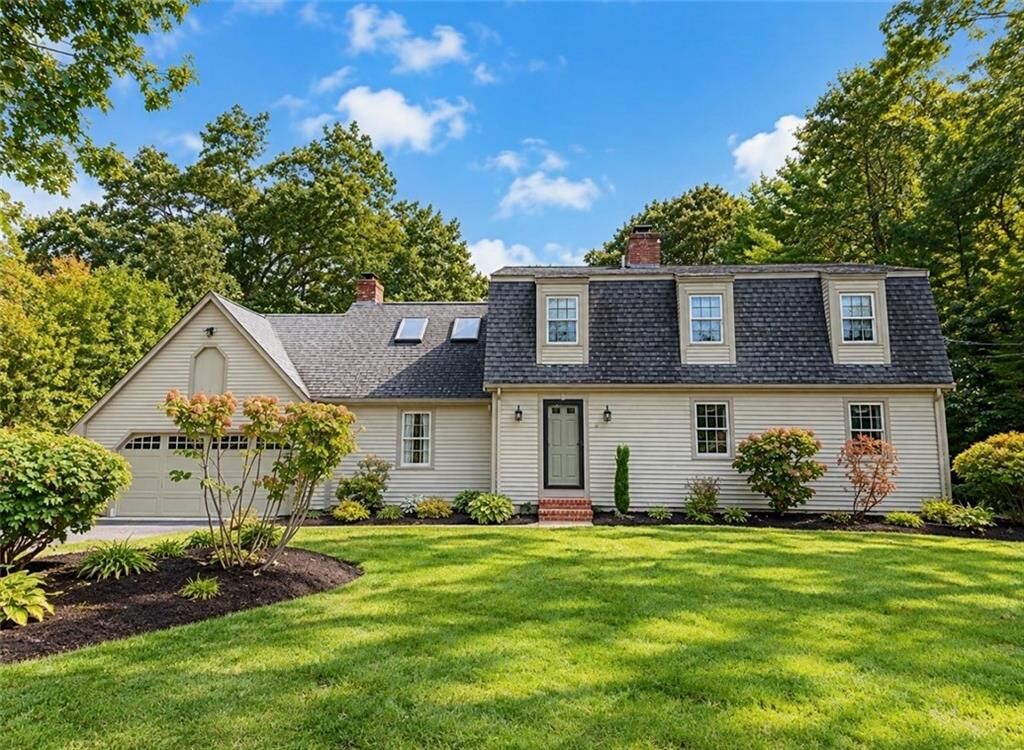 Property Photo:  8 Woodcrest Drive  RI 02864 