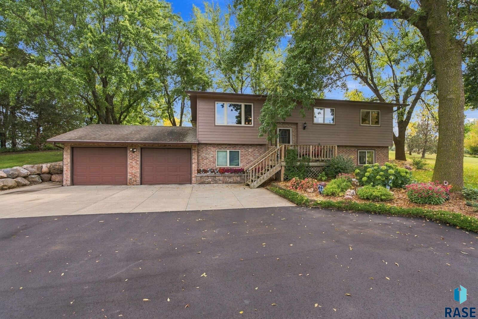 Property Photo:  7505 E Elston Pl Rd  SD 57107 