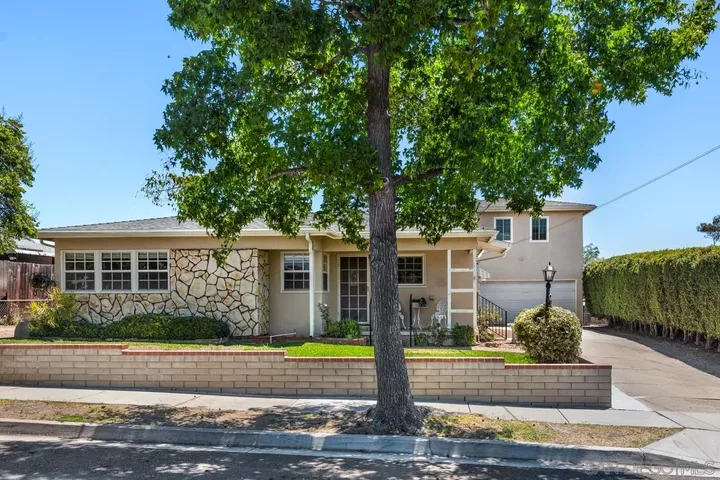 Property Photo: 6031 Sinton CA 91942