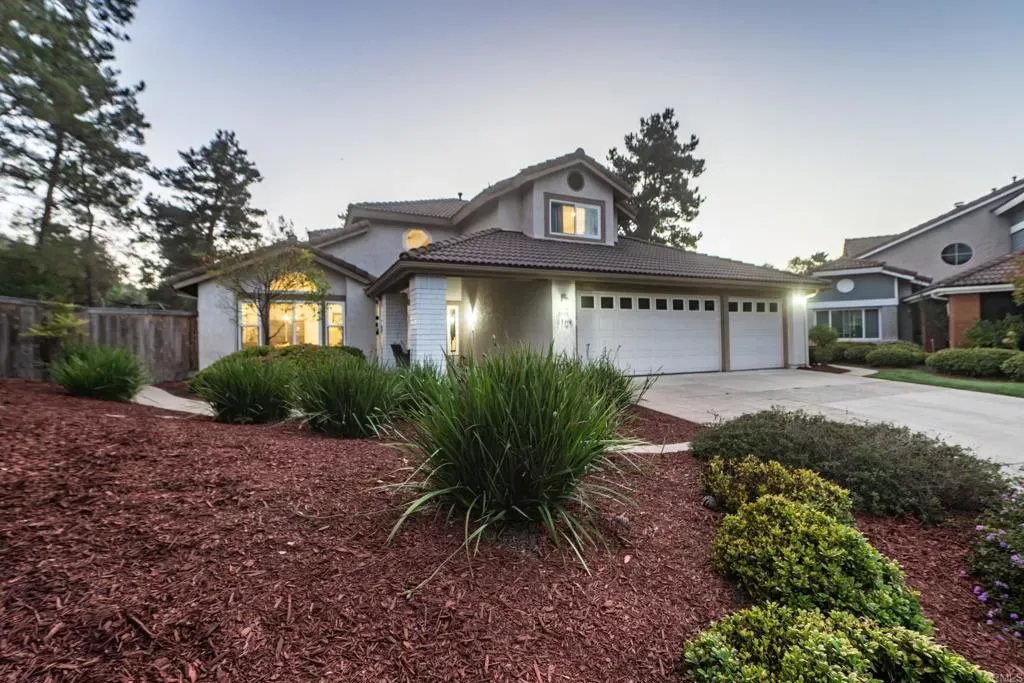 Property Photo: 1109 Sundale Road CA 92019