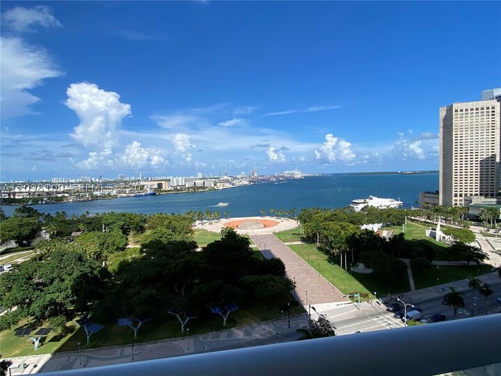 Property Photo:  50 Biscayne Blvd 1508  FL 33132 