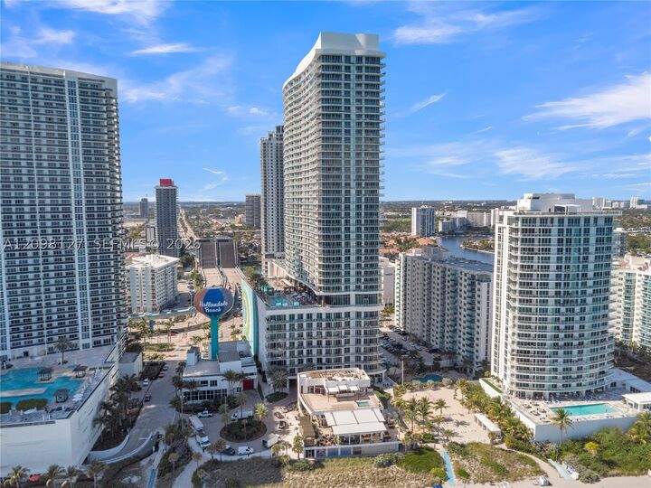 Property Photo: 4111 S Ocean Dr 1507 FL 33019