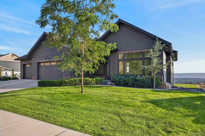 Property Photo: 10303 N Wieber Dr WA 99208