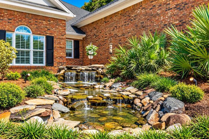Property Photo: 8012 Oak Grove Plantation Road FL 32312