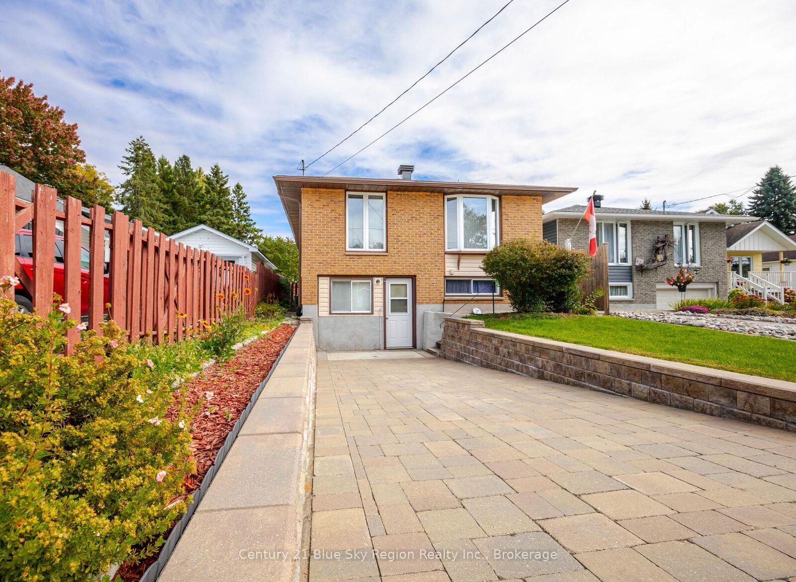 Property Photo: 430 Aubrey Street ON P1B 6H9