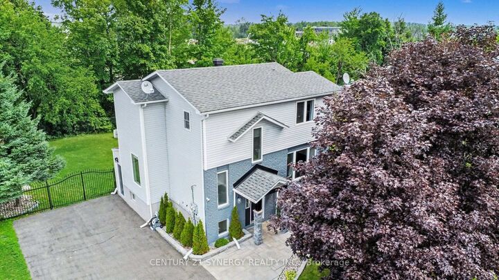Photo de la propriété: 436 Yves Street ON K4K 1E9