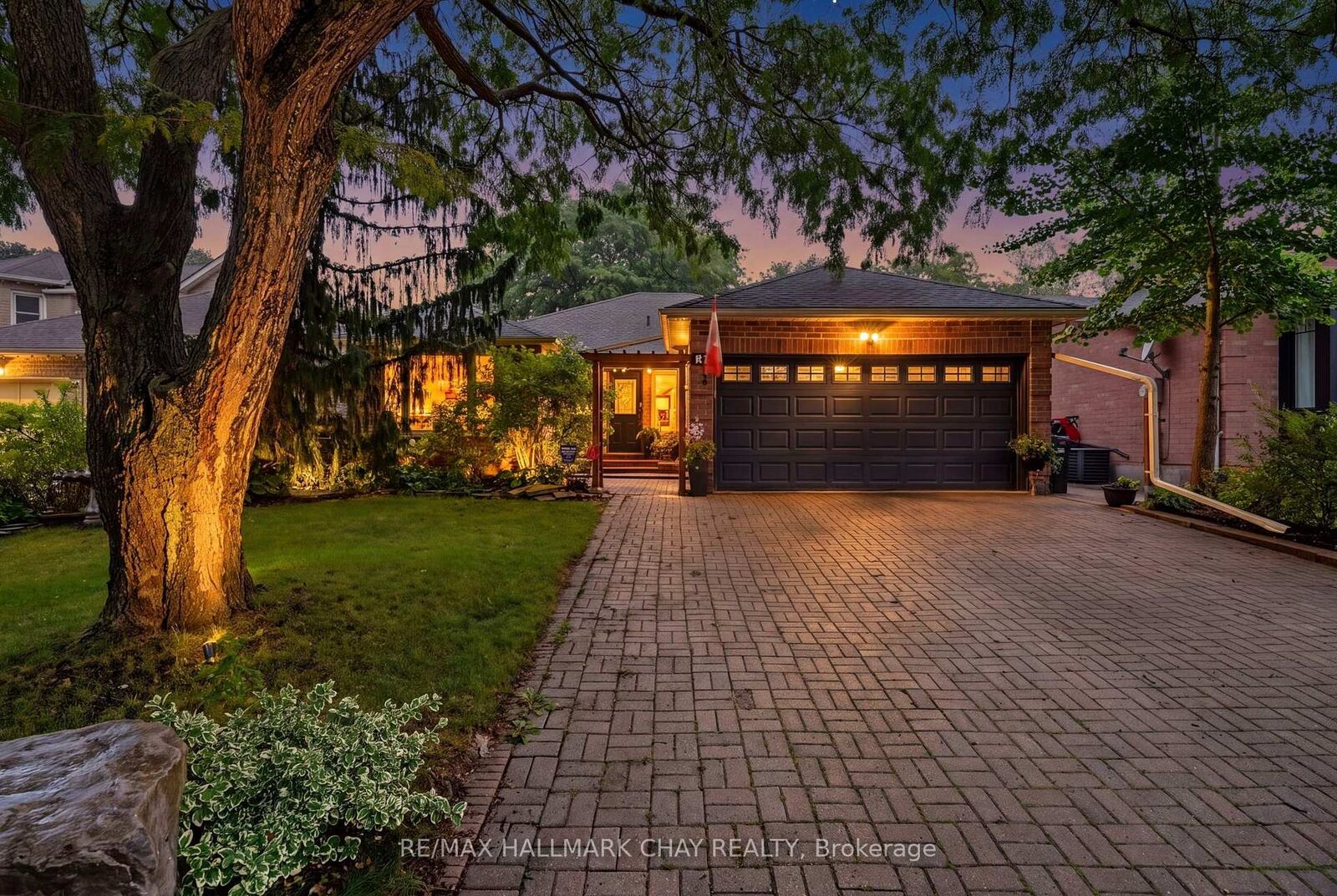 Property Photo: 66 Hutchinson Drive ON L9R 1M2