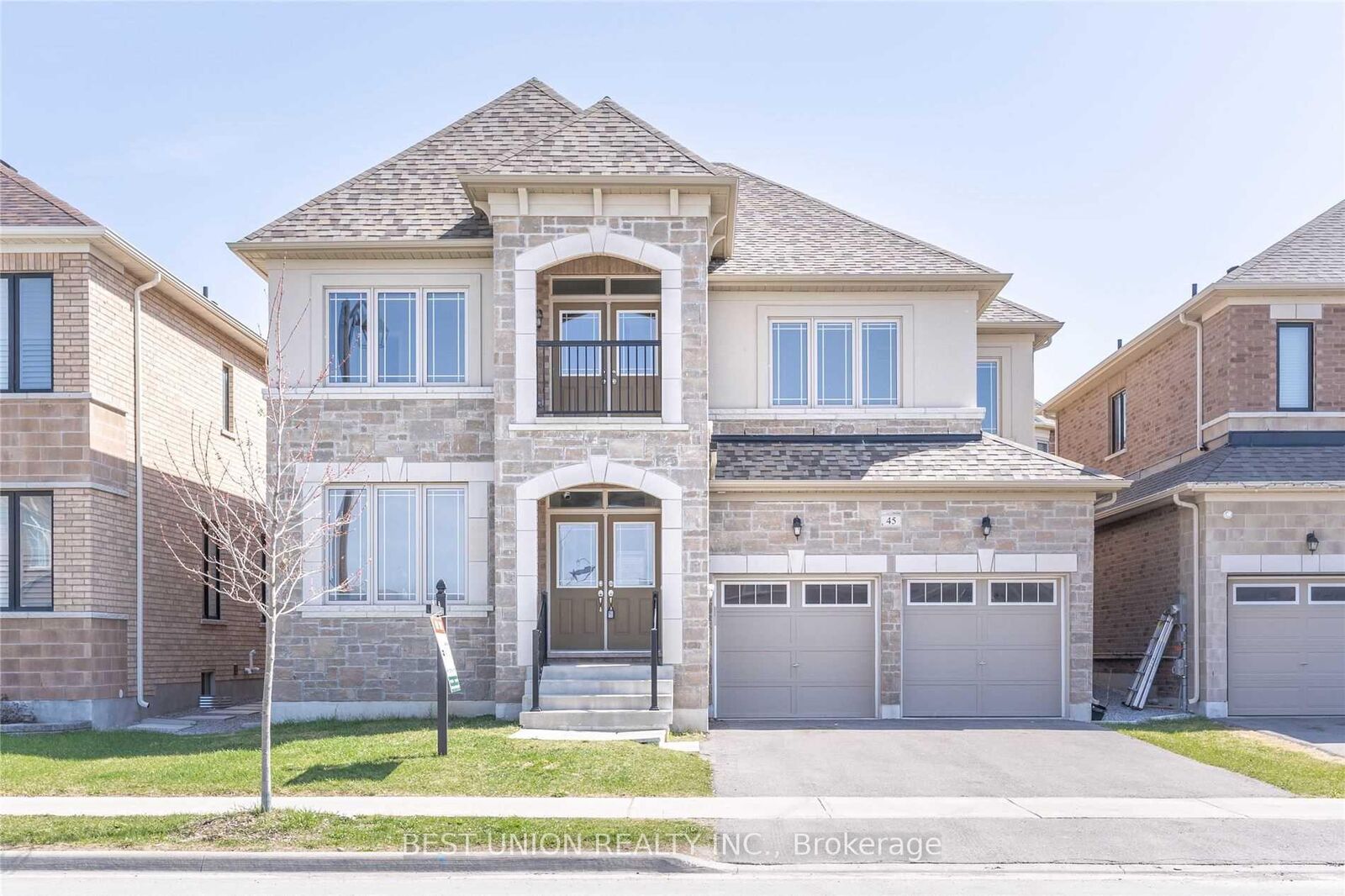 Property Photo:  45 Walter English Drive  ON L9N 0R8 