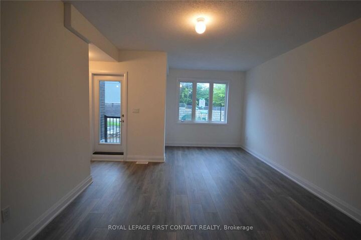 Property Photo:  199 Ardagh Road 16  ON L4M 0L1 