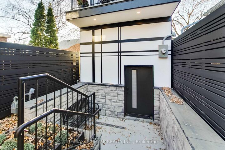 Property Photo:  154 Hamilton Street  ON M4M 2E1 