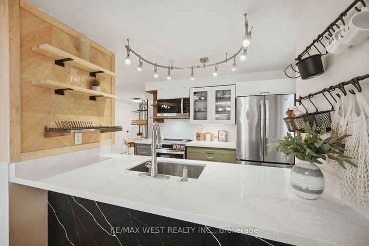 Property Photo: 11 Ambler Bay N/A ON L4M 7A4