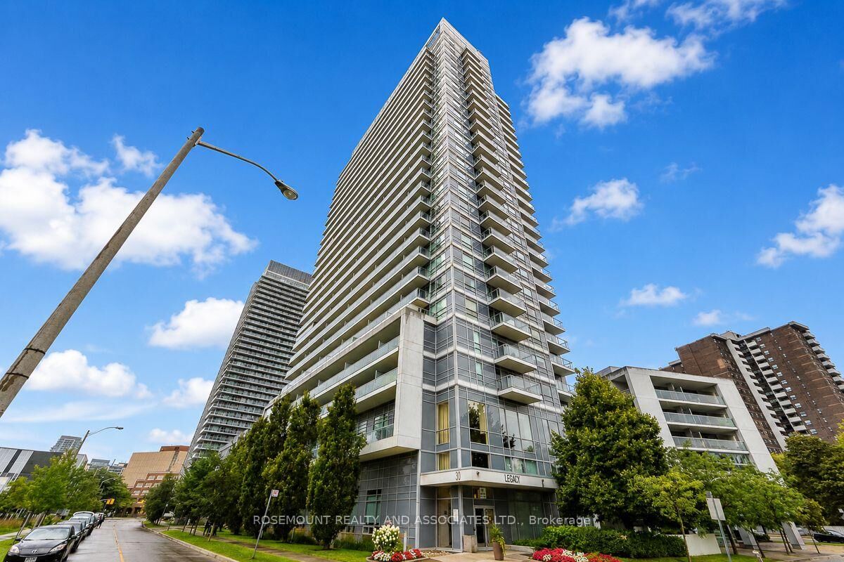Property Photo:  30 Herons Hill Way 607  ON M2J 0A7 