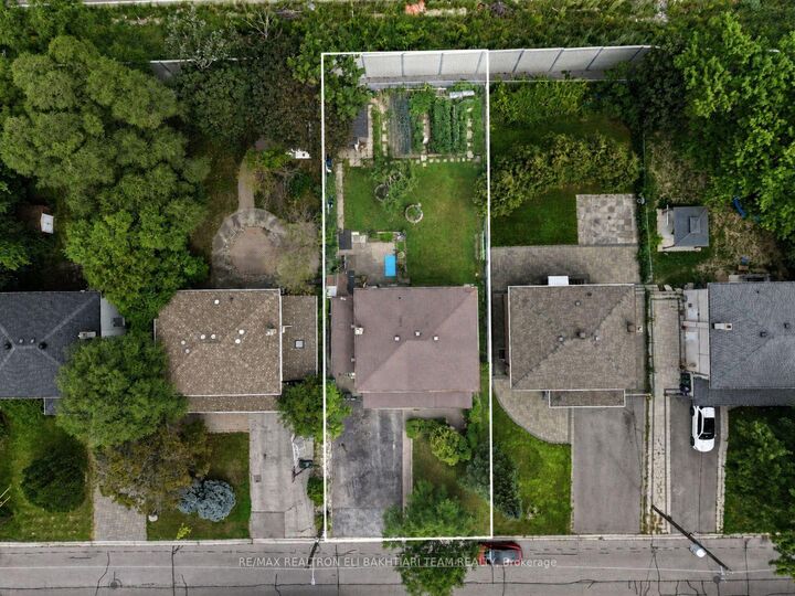 Property Photo:  180 Woodsworth Road  ON M2L 2T1 
