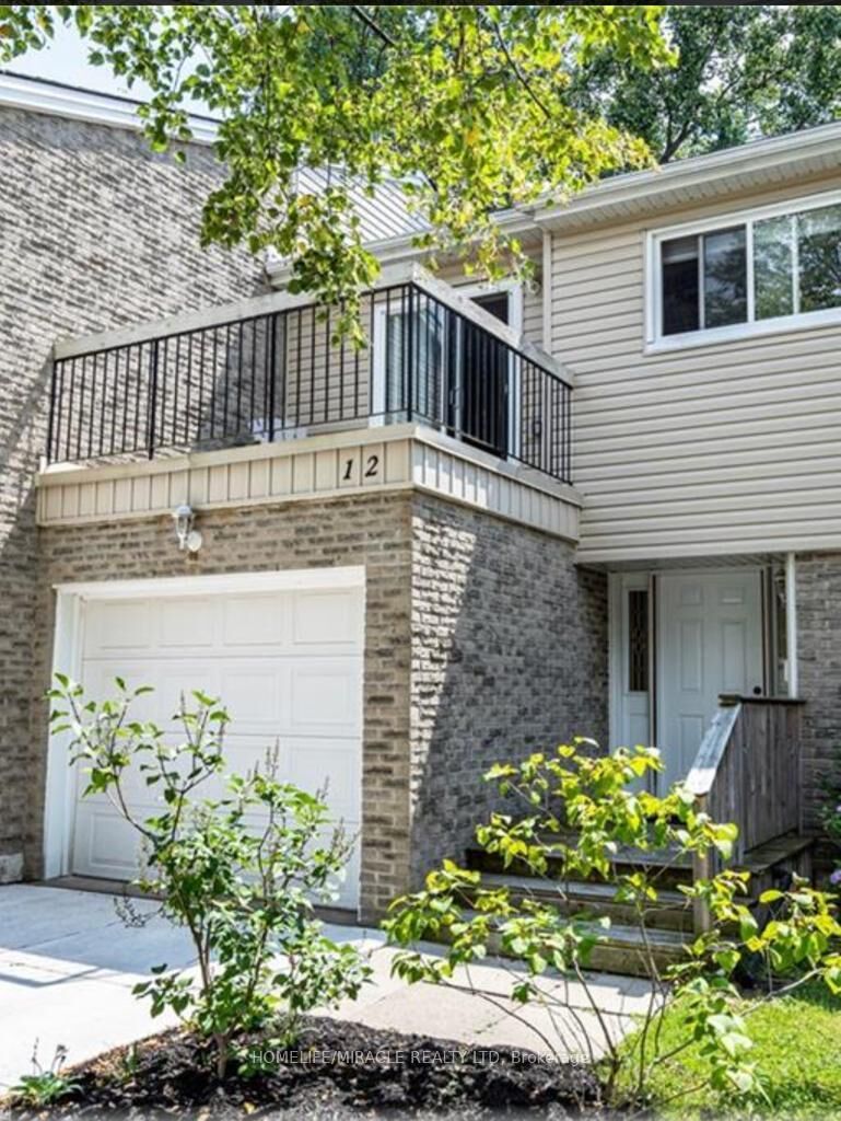 Property Photo: 669 Osgoode Drive 12 ON N6E 2C7