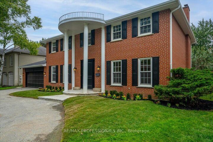 Property Photo:  53 Edenvale Crescent  ON M9A 4A5 