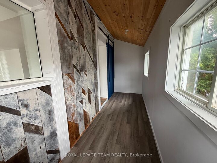 Property Photo:  27 Poplar Street  ON K1R 7M5 