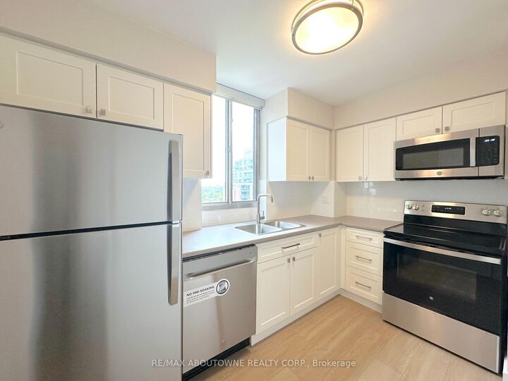 Property Photo:  165 La Rose Avenue 1101  ON M9P 3S9 