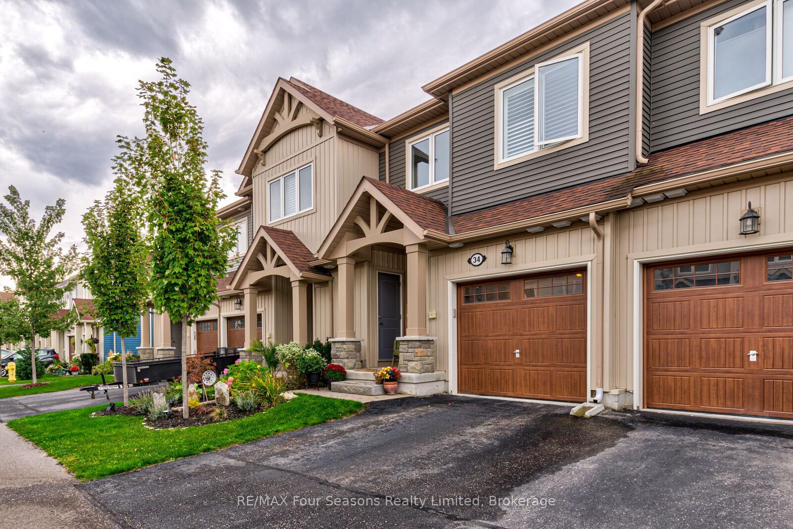 Property Photo:  34 Lett Avenue  ON L9Y 0Z5 