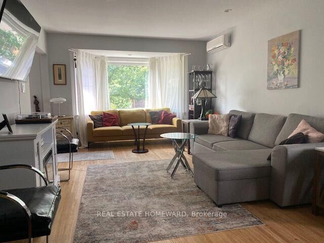 Property Photo:  1407 Kenmuir Avenue Main Floor  ON L5G 4B3 