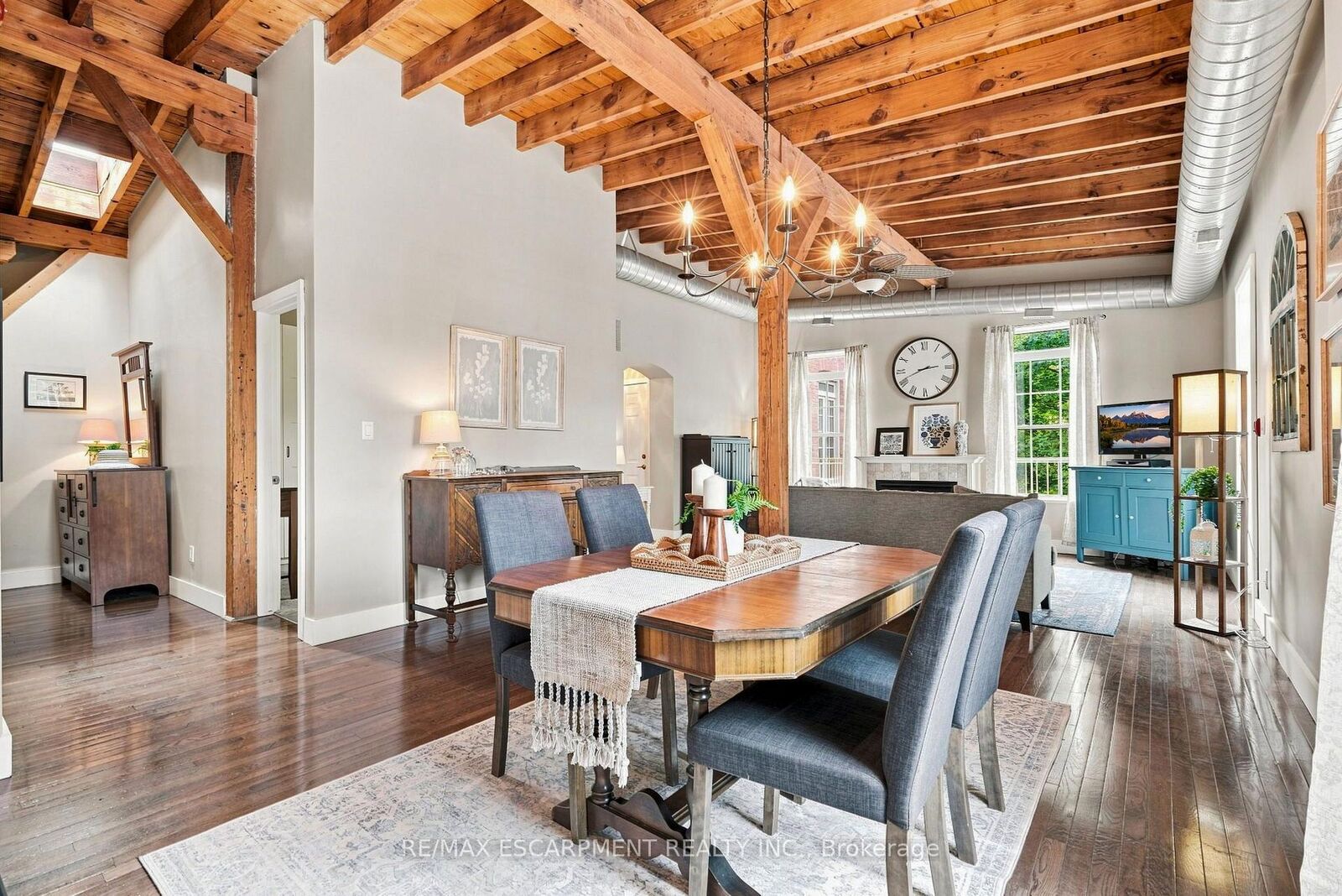 Property Photo:  54 Alanson Street 202  ON L8N 1W5 