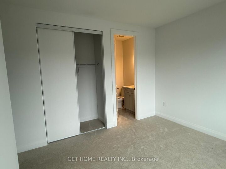 Photo de la propriété:  314 Millstone Street  ON N2R 0V4 