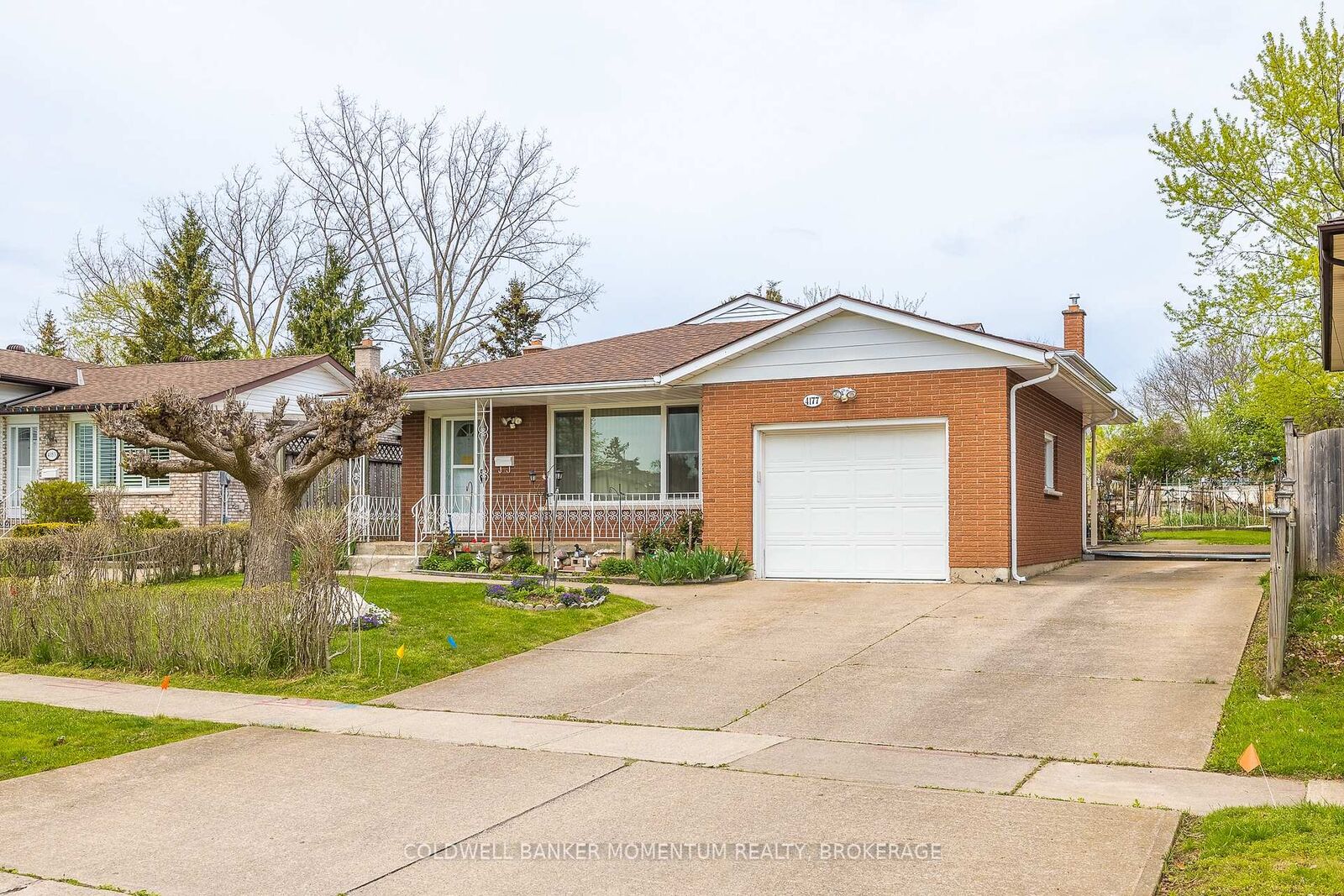 Property Photo: 4177 Brookdale Drive ON L2H 2A9