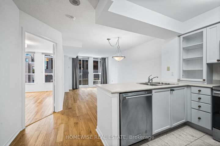 Property Photo:  388 Bloor Street E 601  ON M4W 3W9 