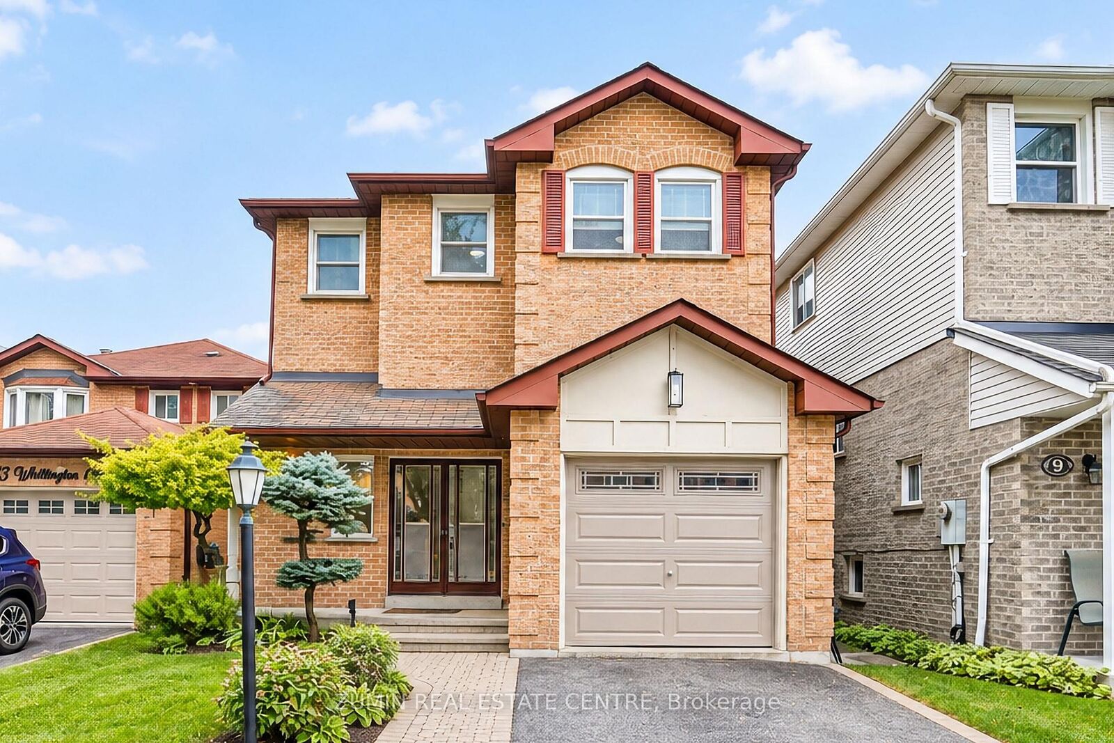 Property Photo:  11 Whittington Court  ON L1S 4L4 