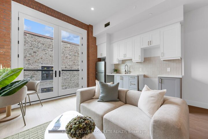 Property Photo:  56 York Boulevard 304  ON L8R 0A2 