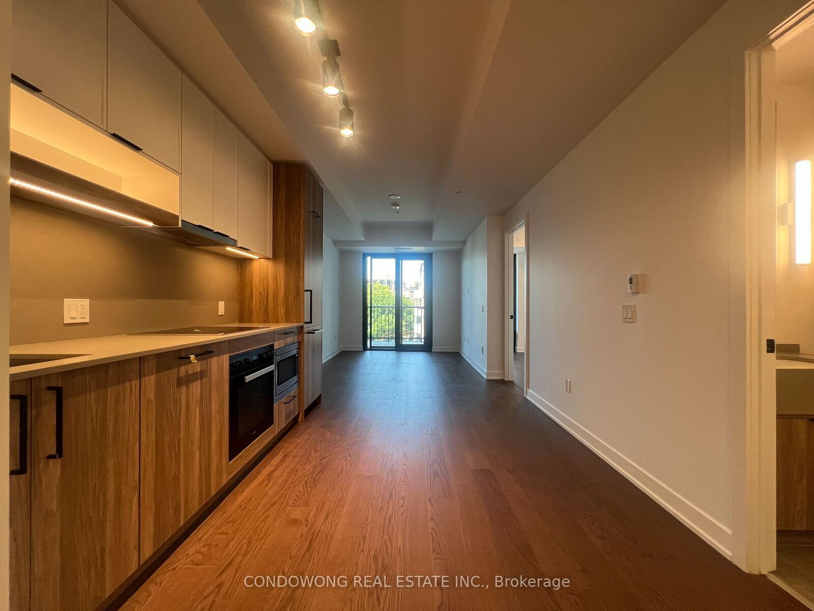Property Photo:  91 Montclair Avenue 720  ON M5P 0B1 