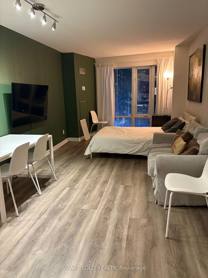 Property Photo:  210 Victoria Street 4012  ON M5B 2R3 